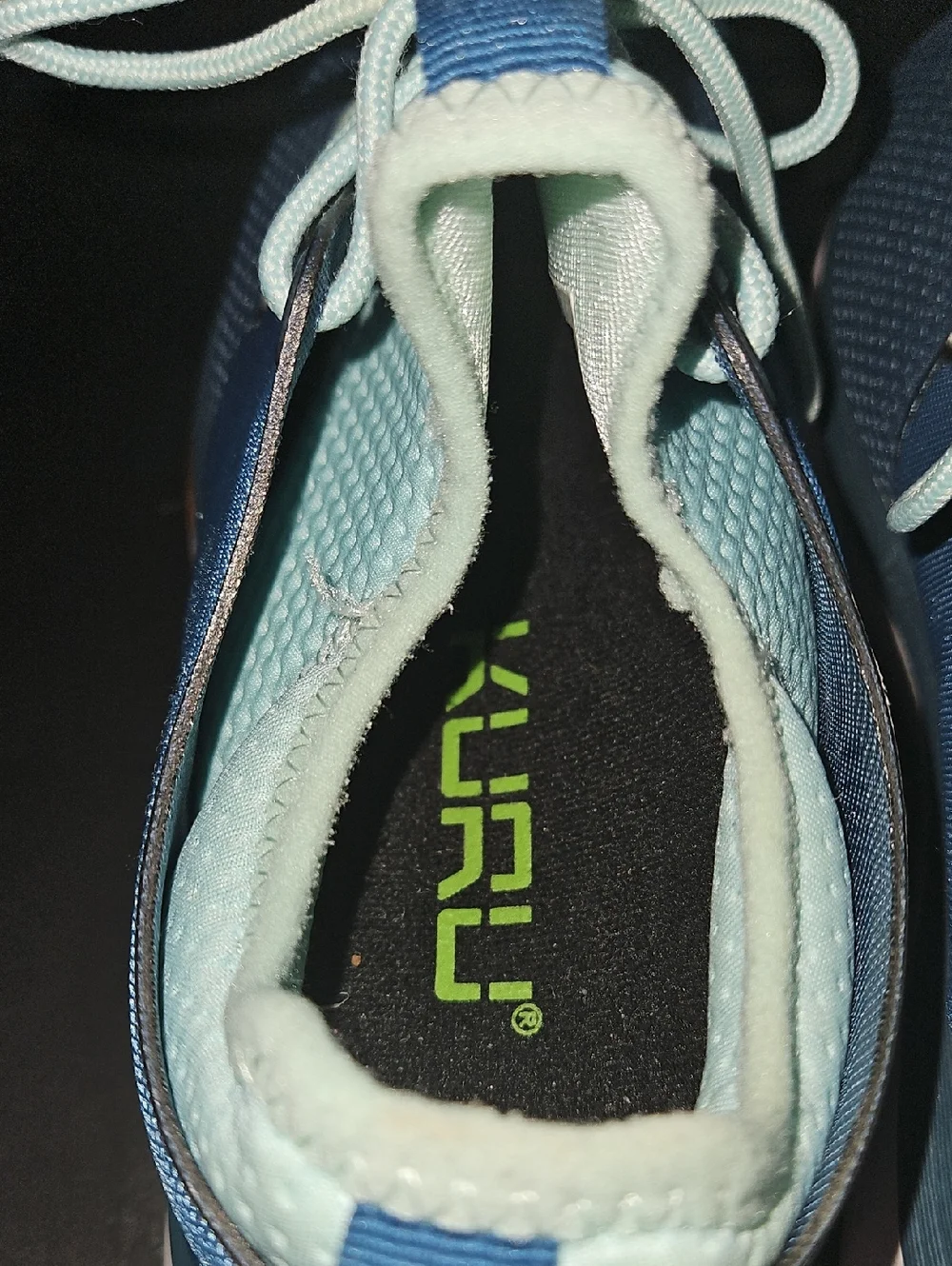 KURU Atom Cloud Blue Athletic Outdoor Trail Comfort Sneakers Size 7.5 Wide